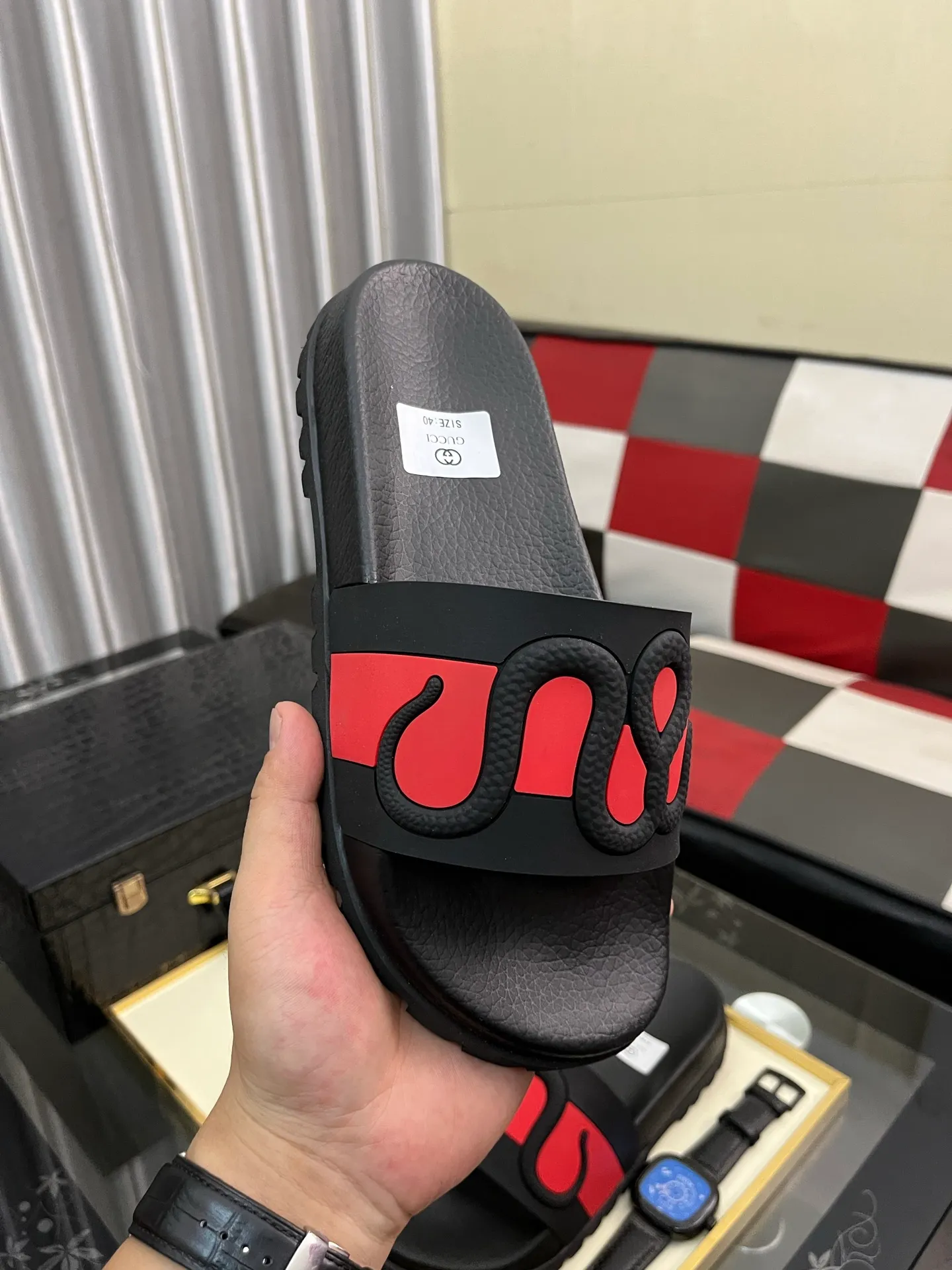 Men's men's shoes💰260⌚️⌚️ＧＵＣＣＩ.Gucci.Official website 1:1 popular slippers hot sale! Original original material 🩴 SIZE: 38-46 (45.46 non-refundable)